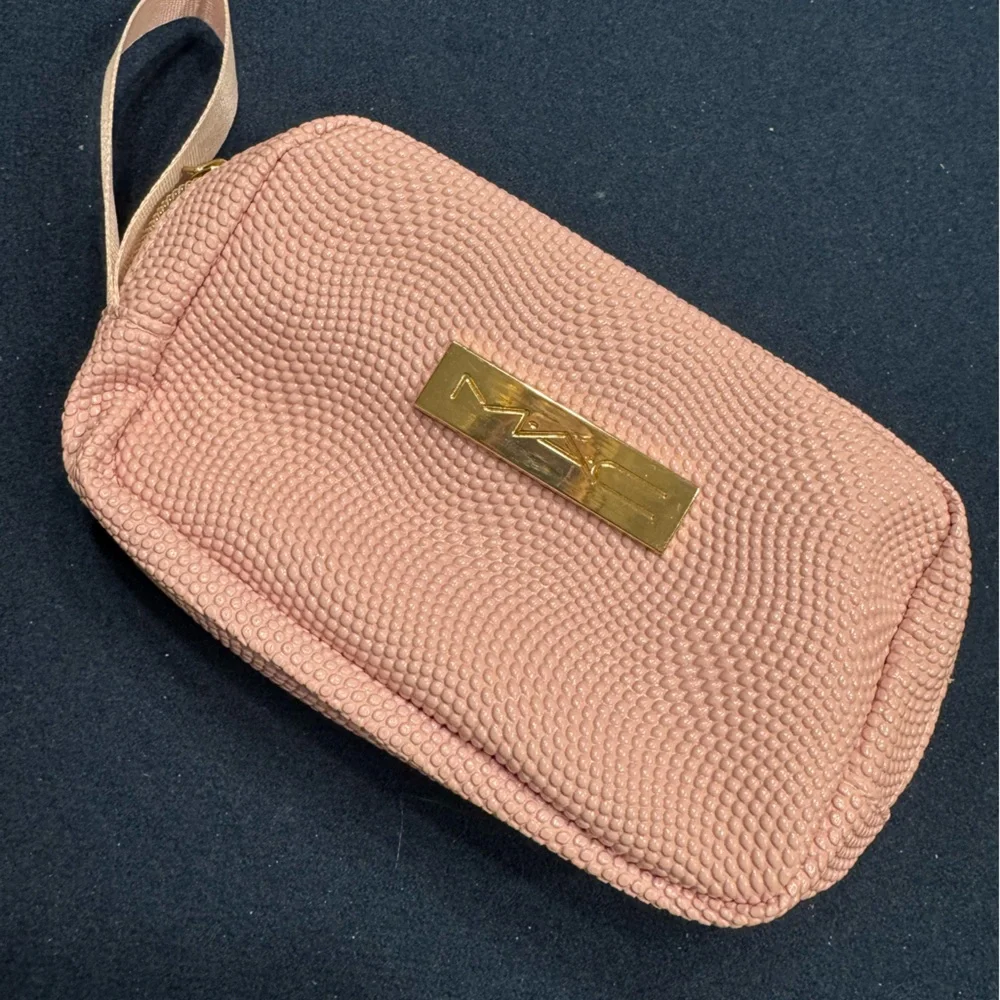 MAC pink Cosmetics bag w/Lipstick lipgloss & Eyeshadow Set/pretty & practical
